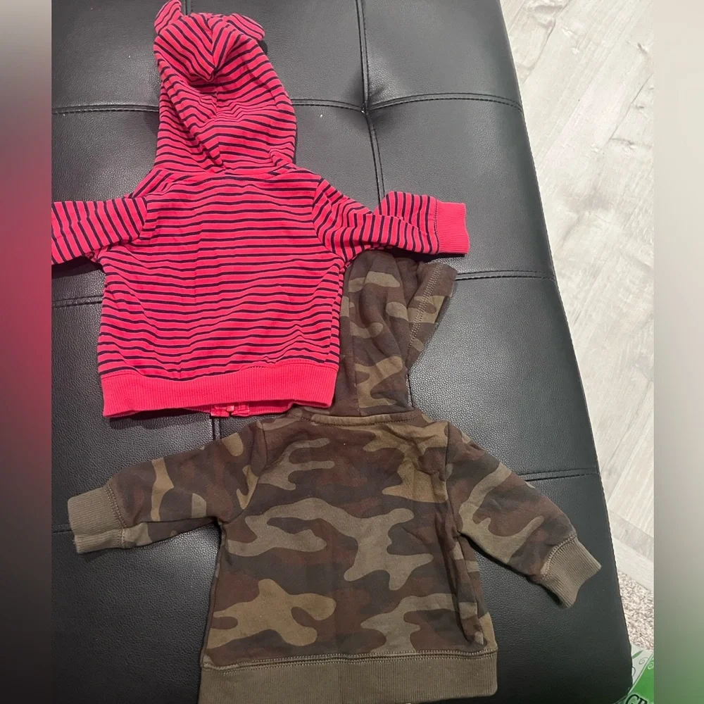 Carters Lightweight Red Jacket for your little one - Picture 4 of 4